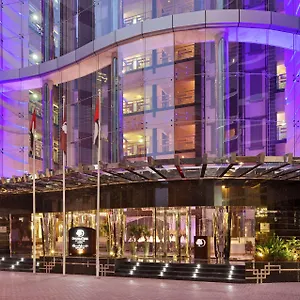 Doubletree By Hilton And Residences - Al Barsha מלון דירות דובאי