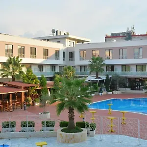 Te Stela & Resort Tirana